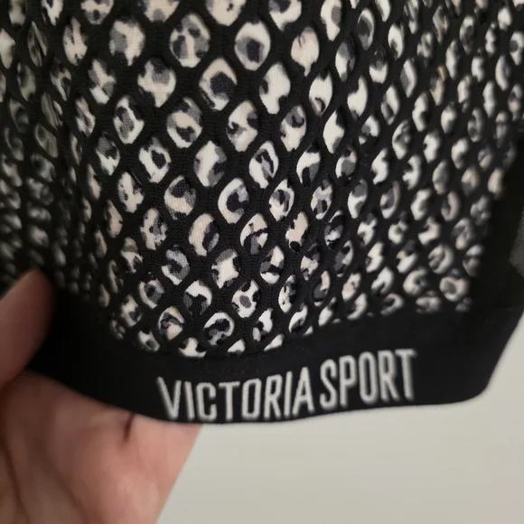 Victoria’s Secret Mesh Sports Bra 34D Black White Sheer Strappy Bra - Picture 4 of 9